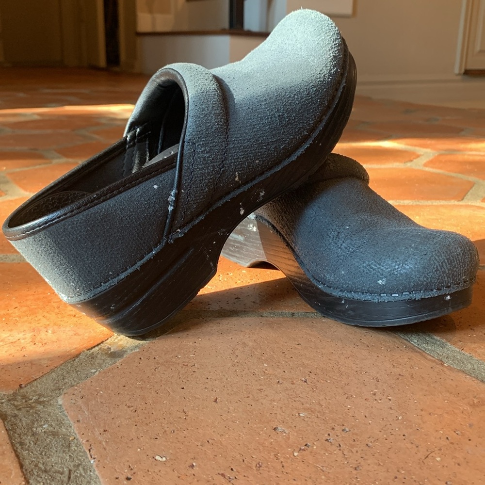 Dansko clogs size 37